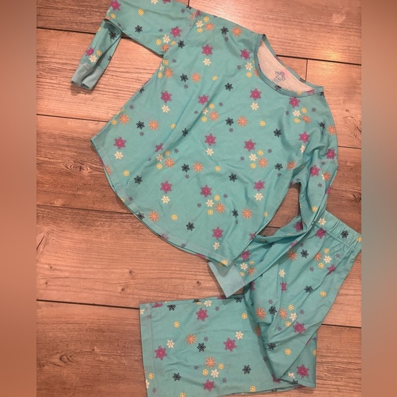 Girls Size 10-12 Pajama outfit - New Never Worn - Picture 2 of 6